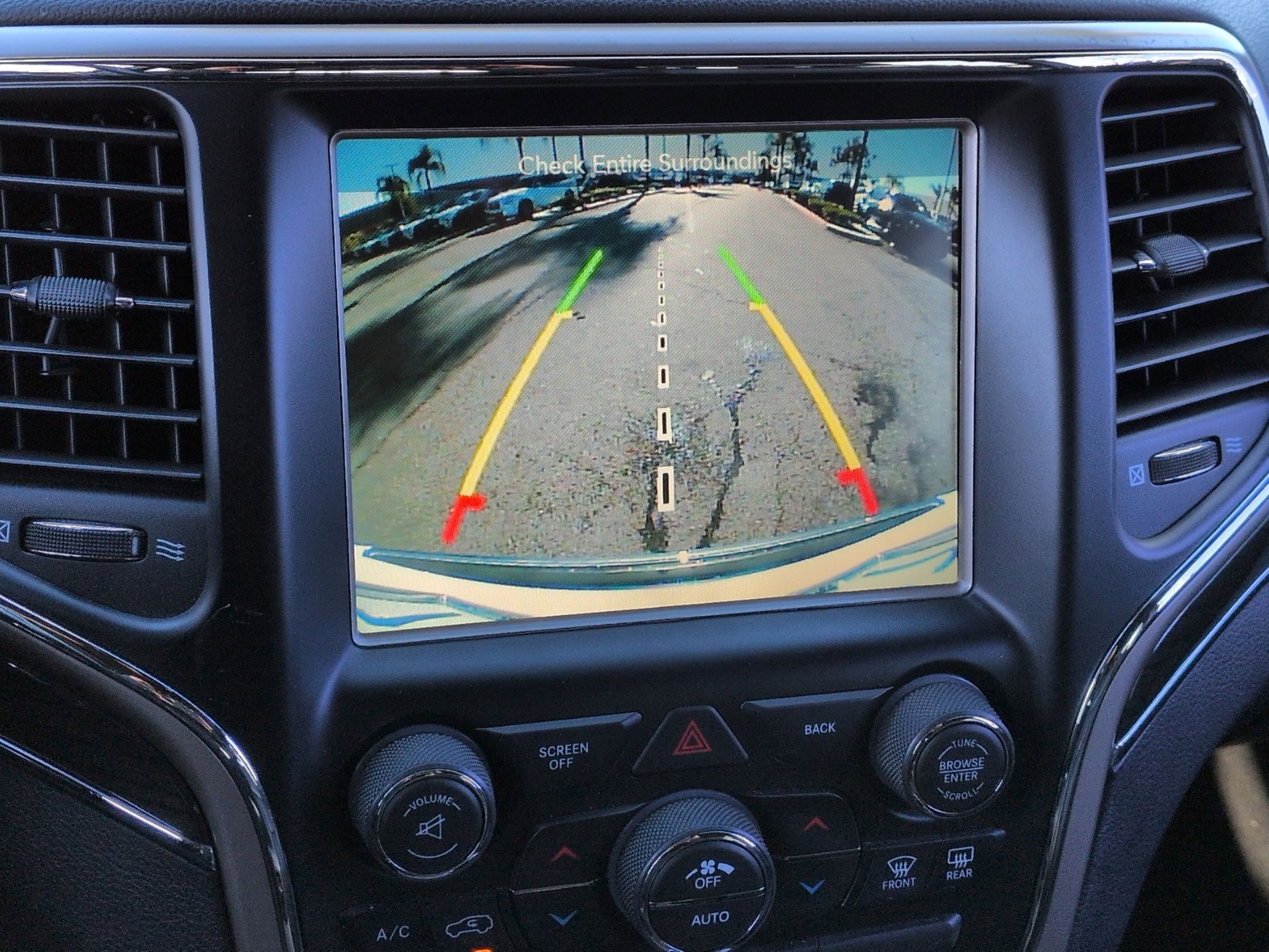 Used 2015 Jeep Grand Cherokee Overland image 25