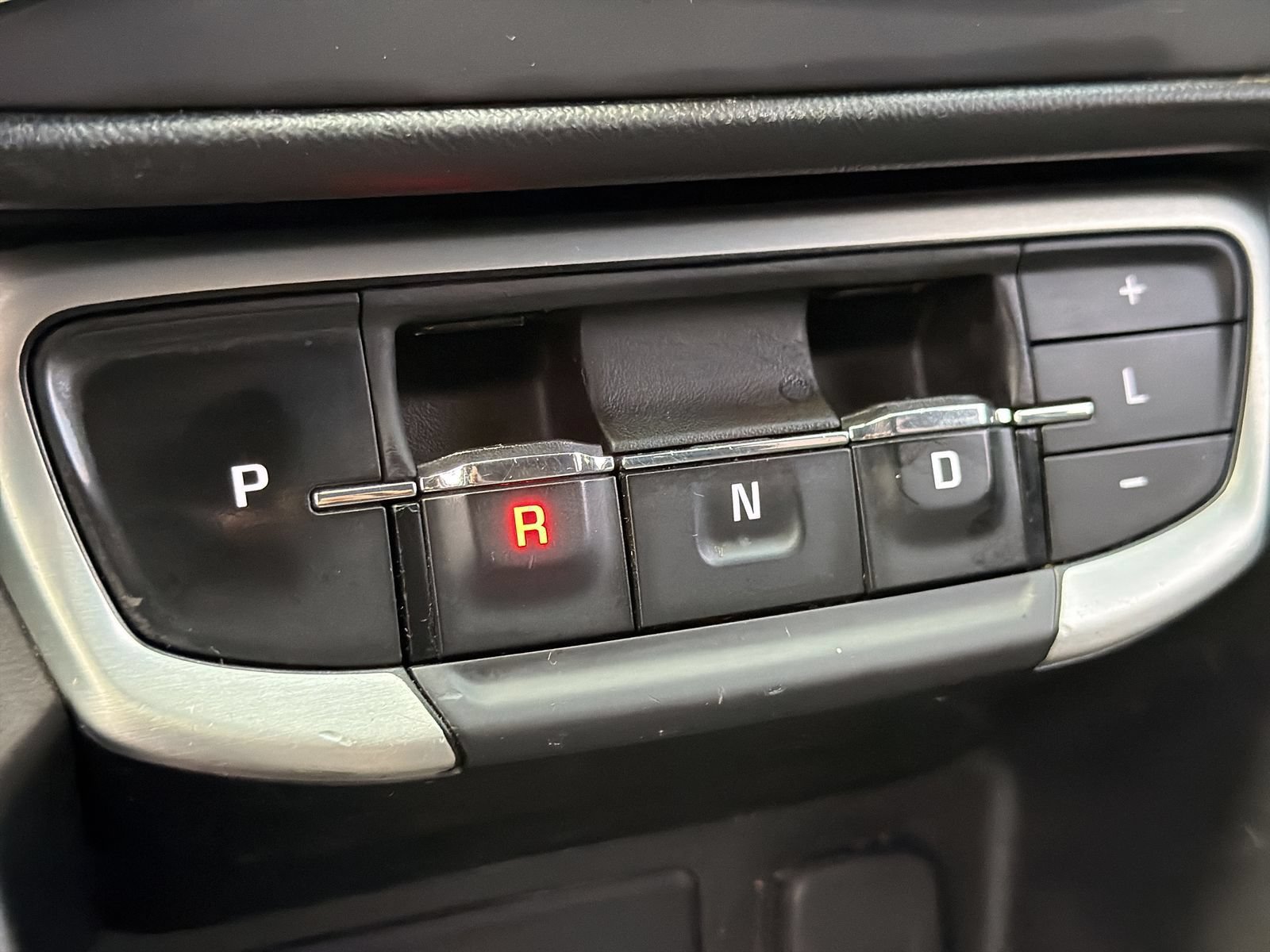 Used 2022 GMC Terrain SLE w/ Driver Convenience Package AWD/4WD image 30