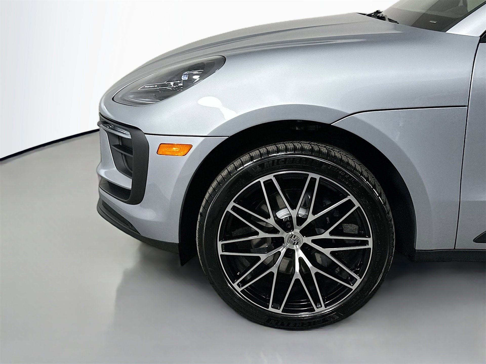 New 2026 Porsche Macan image 11