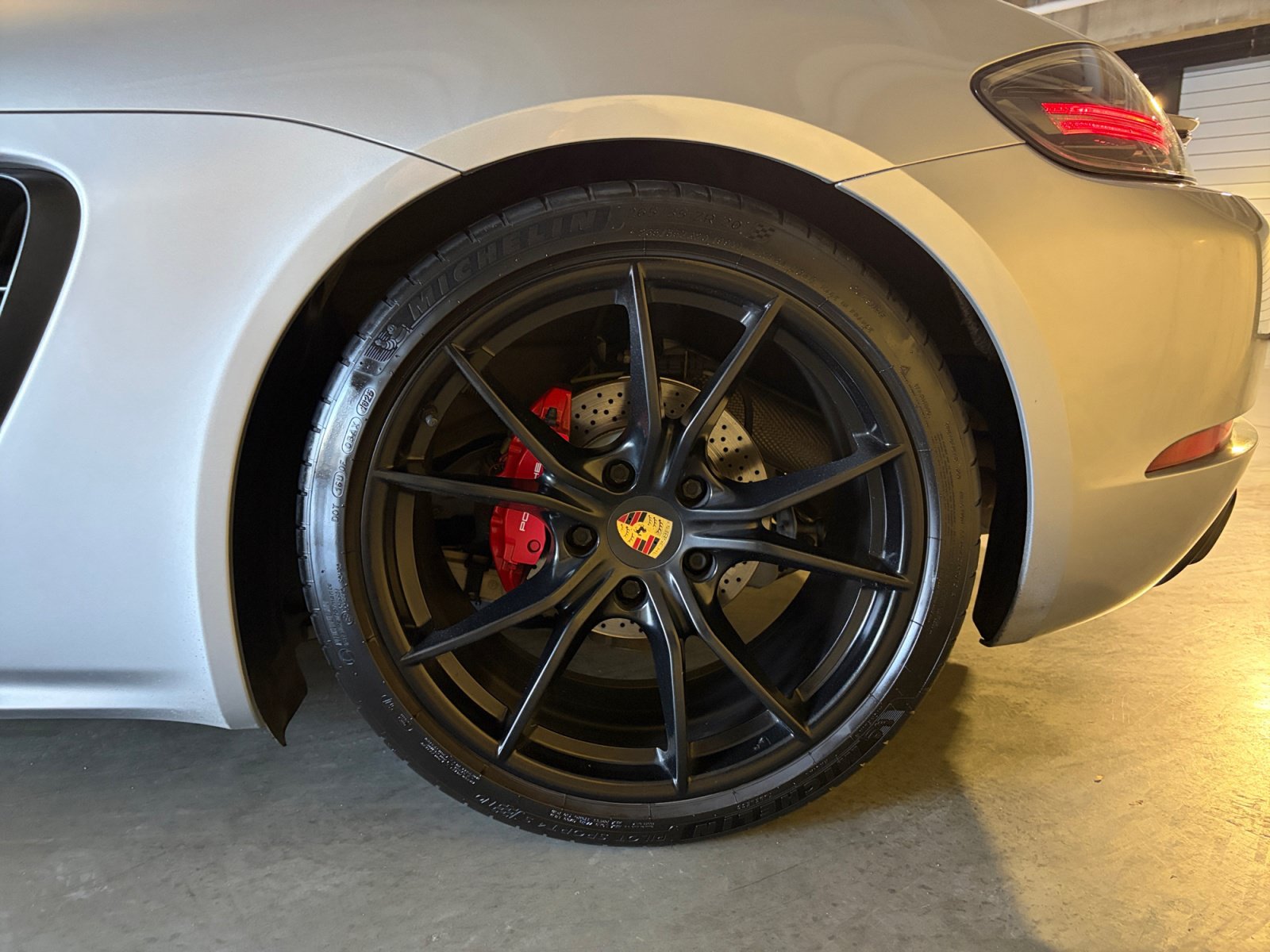 Certified 2018 Porsche 718 Boxster GTS RWD image 20