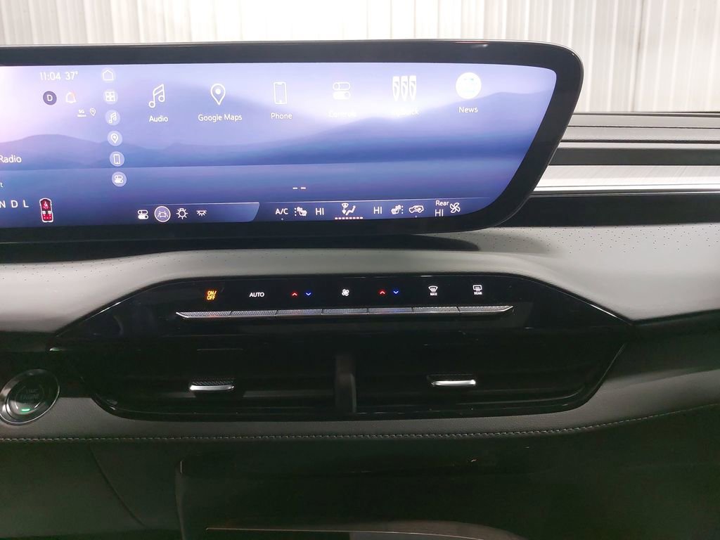 Used 2025 Buick Enclave Avenir w/ Super Cruise Package image 22