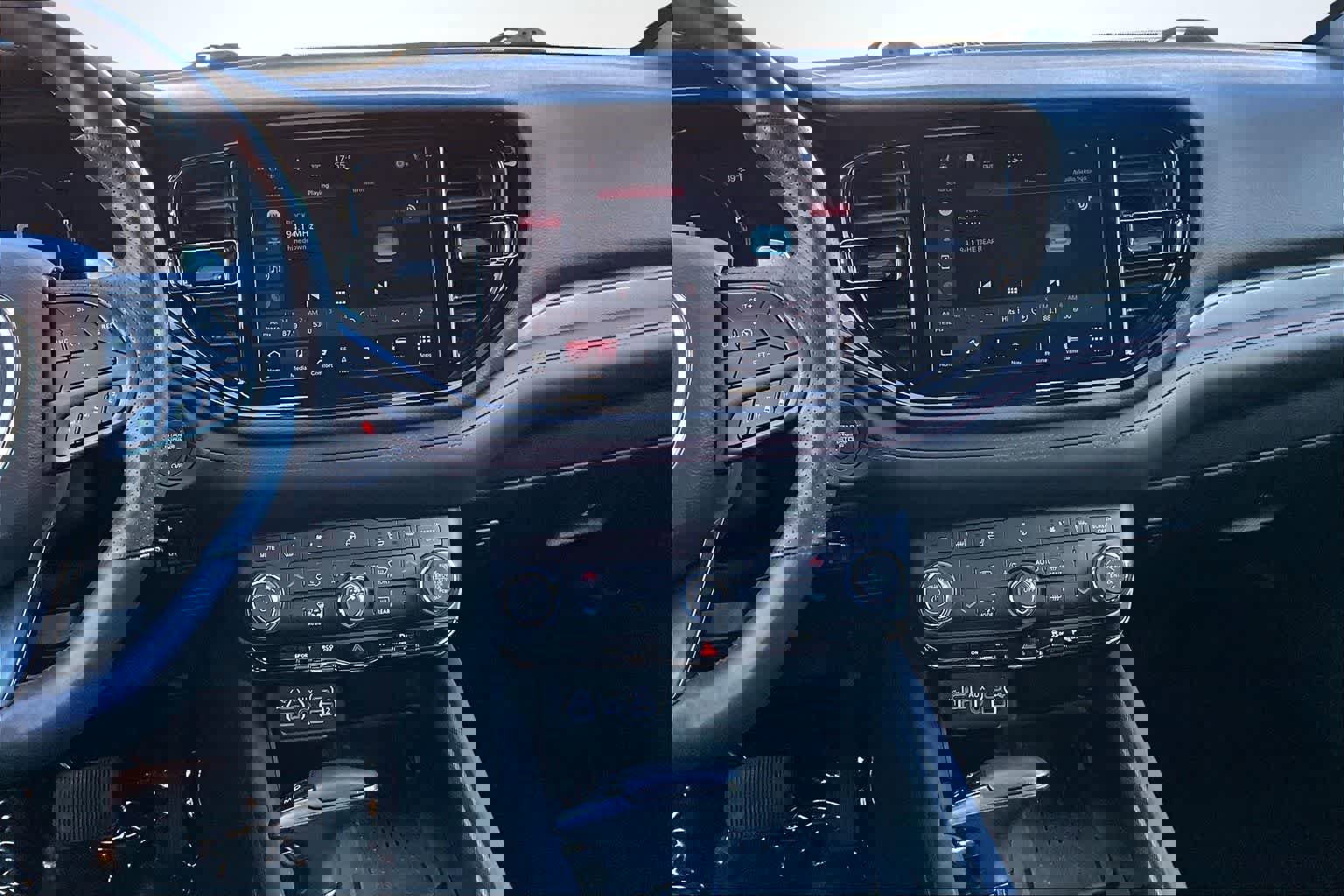 Used 2025 Dodge Durango R/T image 16