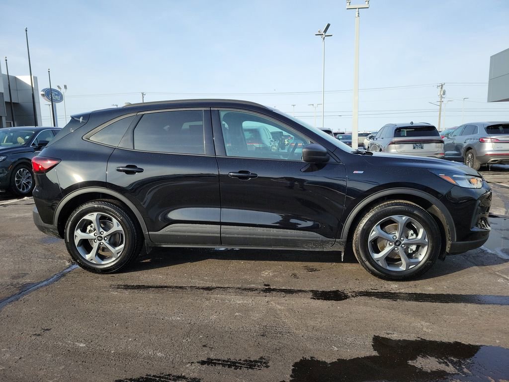 Certified 2025 Ford Escape ST-Line w/ Tech Pack #1 image 3