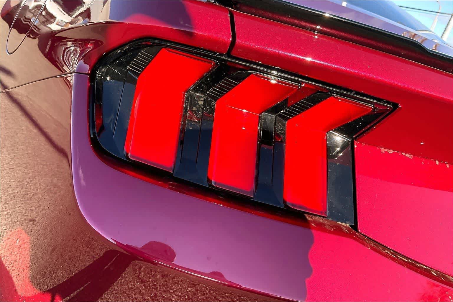 Used 2025 Ford Mustang GT RWD image 31