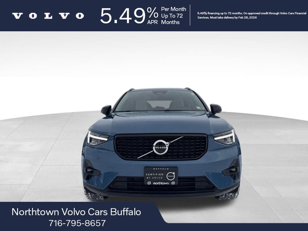 Certified 2023 Volvo XC40 B5 Plus w/ Driver Assist Package image 4