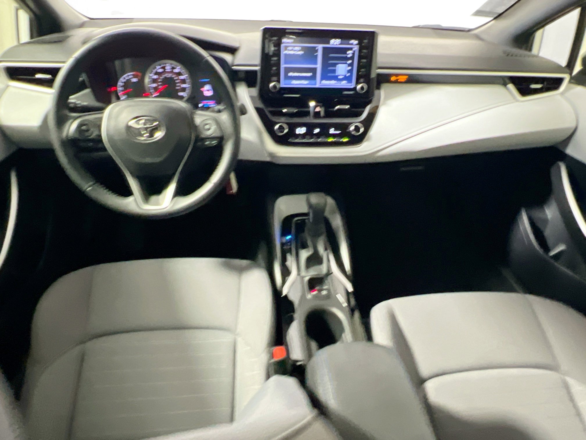 Used 2022 Toyota Corolla SE FWD image 29