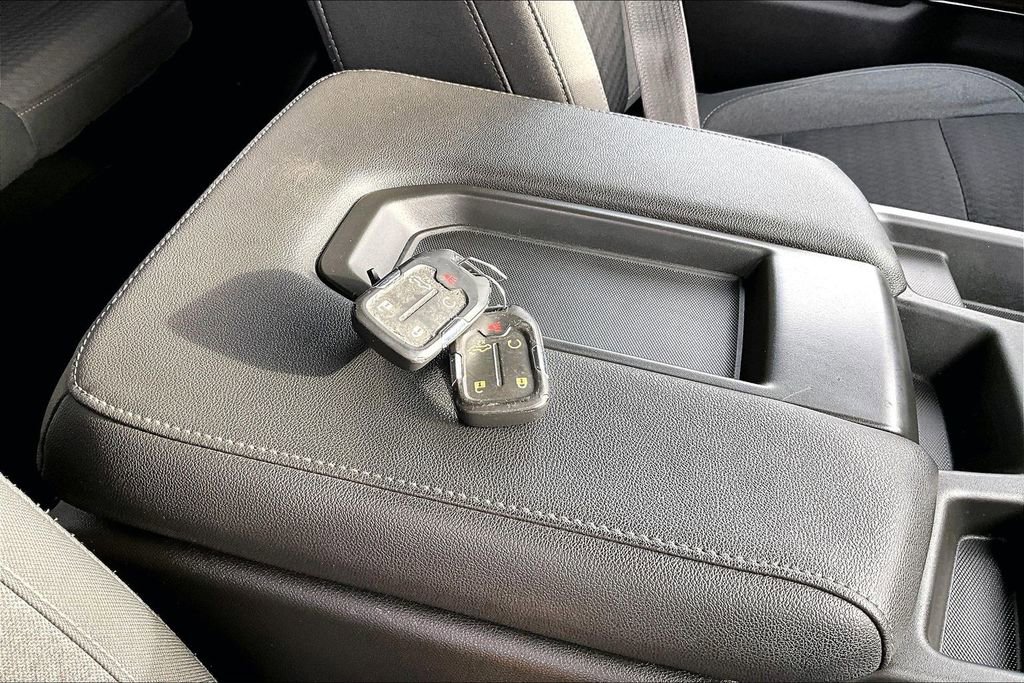 Used 2022 GMC Sierra 1500 SLE image 16