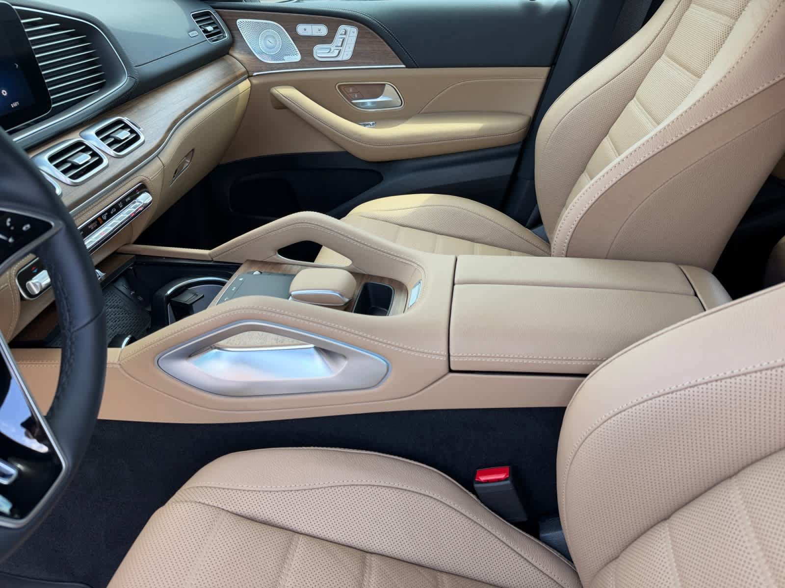 Used 2014 Mercedes-Benz E 350 4MATIC Sedan image 12