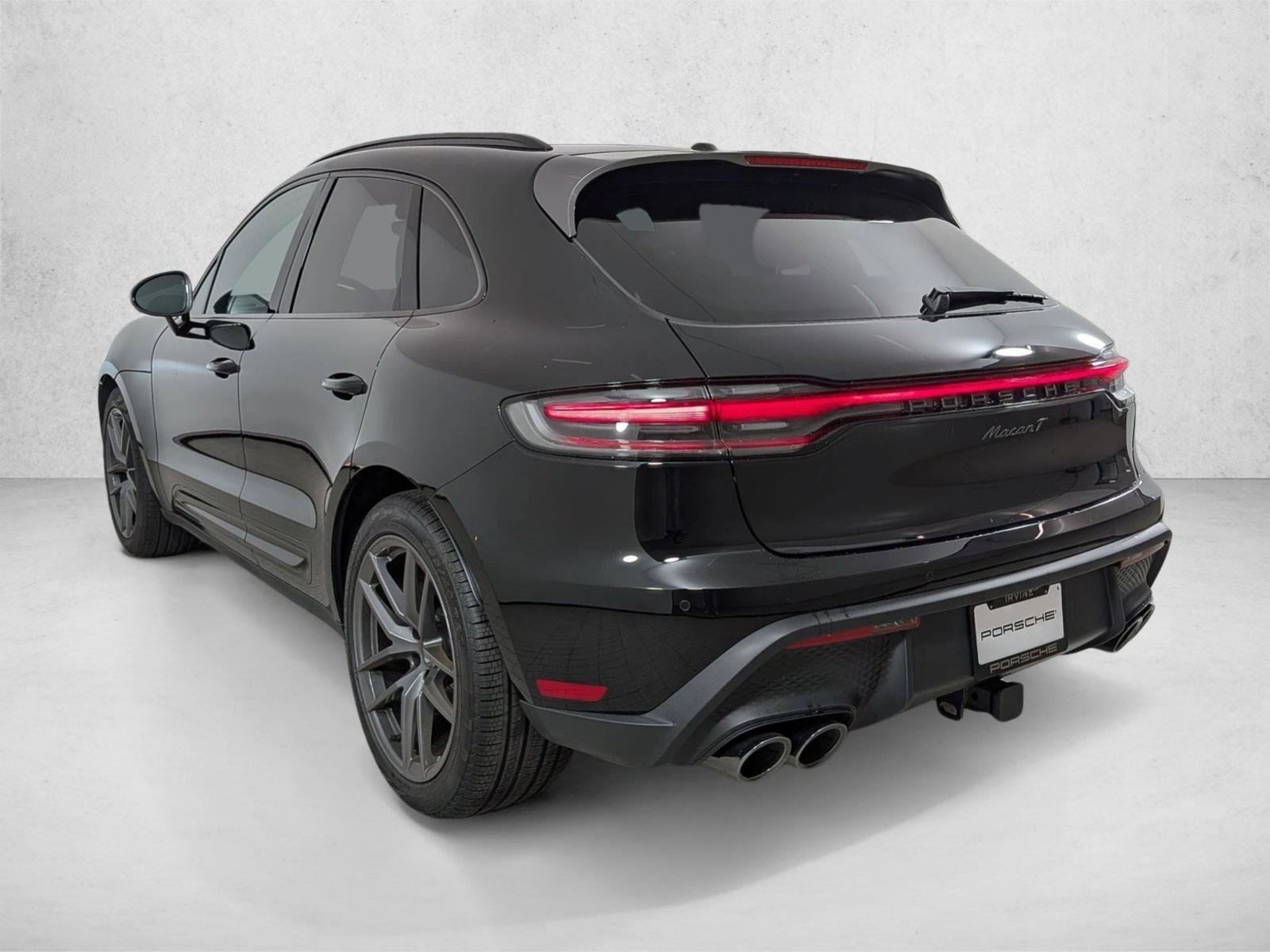 Used 2026 Porsche Macan AWD/4WD image 3