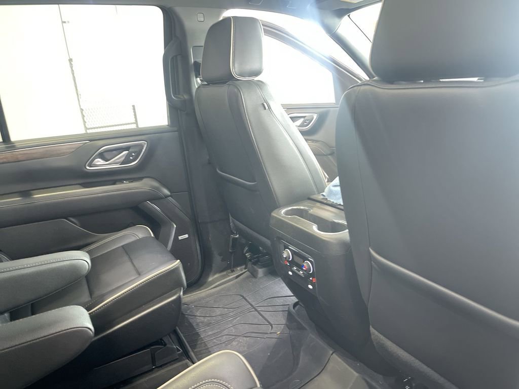 Used 2023 Chevrolet Tahoe Premier w/ Premium Package image 41