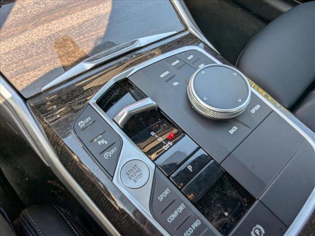 Used 2023 BMW 330i Sedan w/ Premium Package image 12