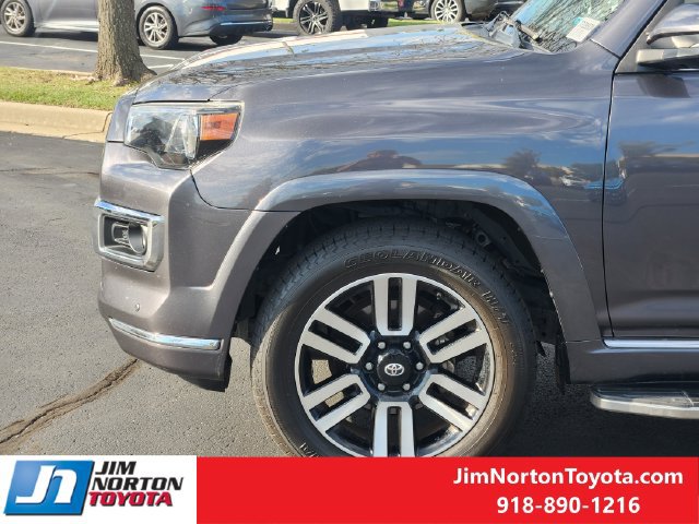 Used 2017 Toyota 4Runner Limited AWD/4WD image 9