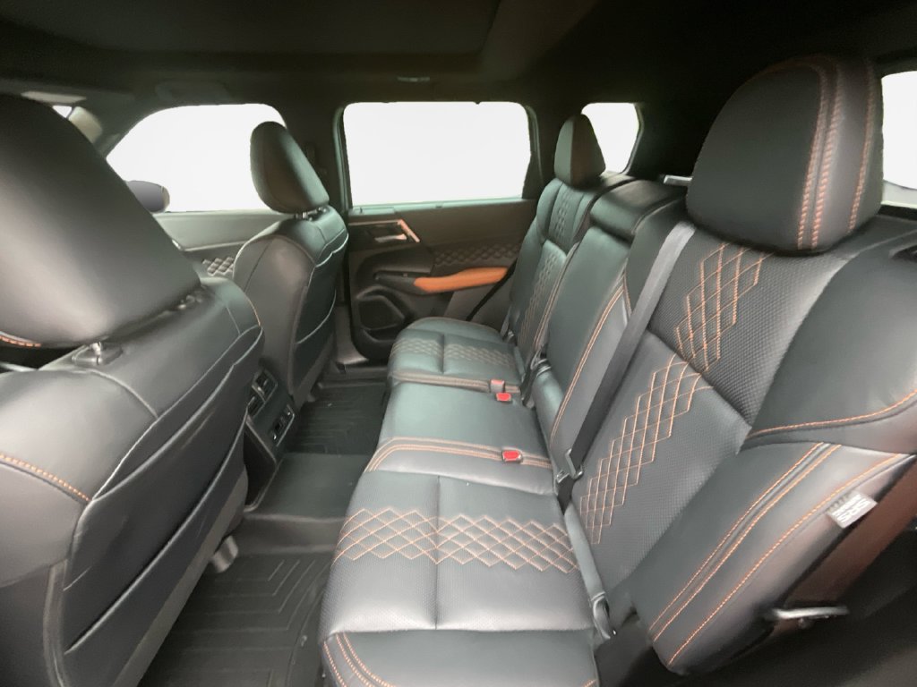 Used 2022 Mitsubishi Outlander SEL AWD/4WD image 24