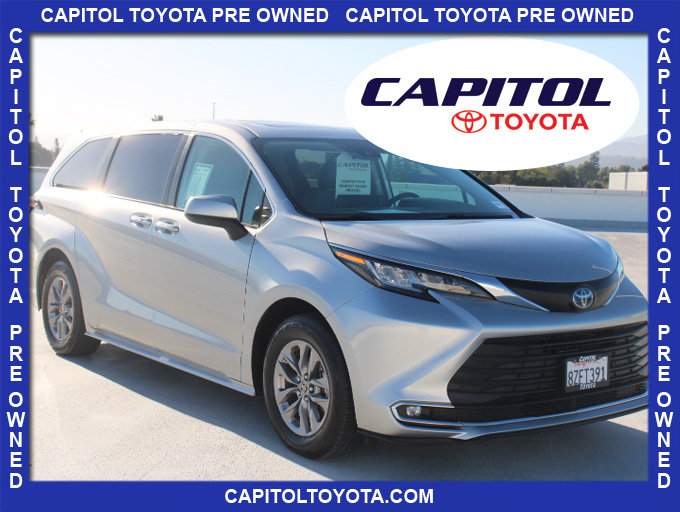Used 2022 Toyota Sienna XLE