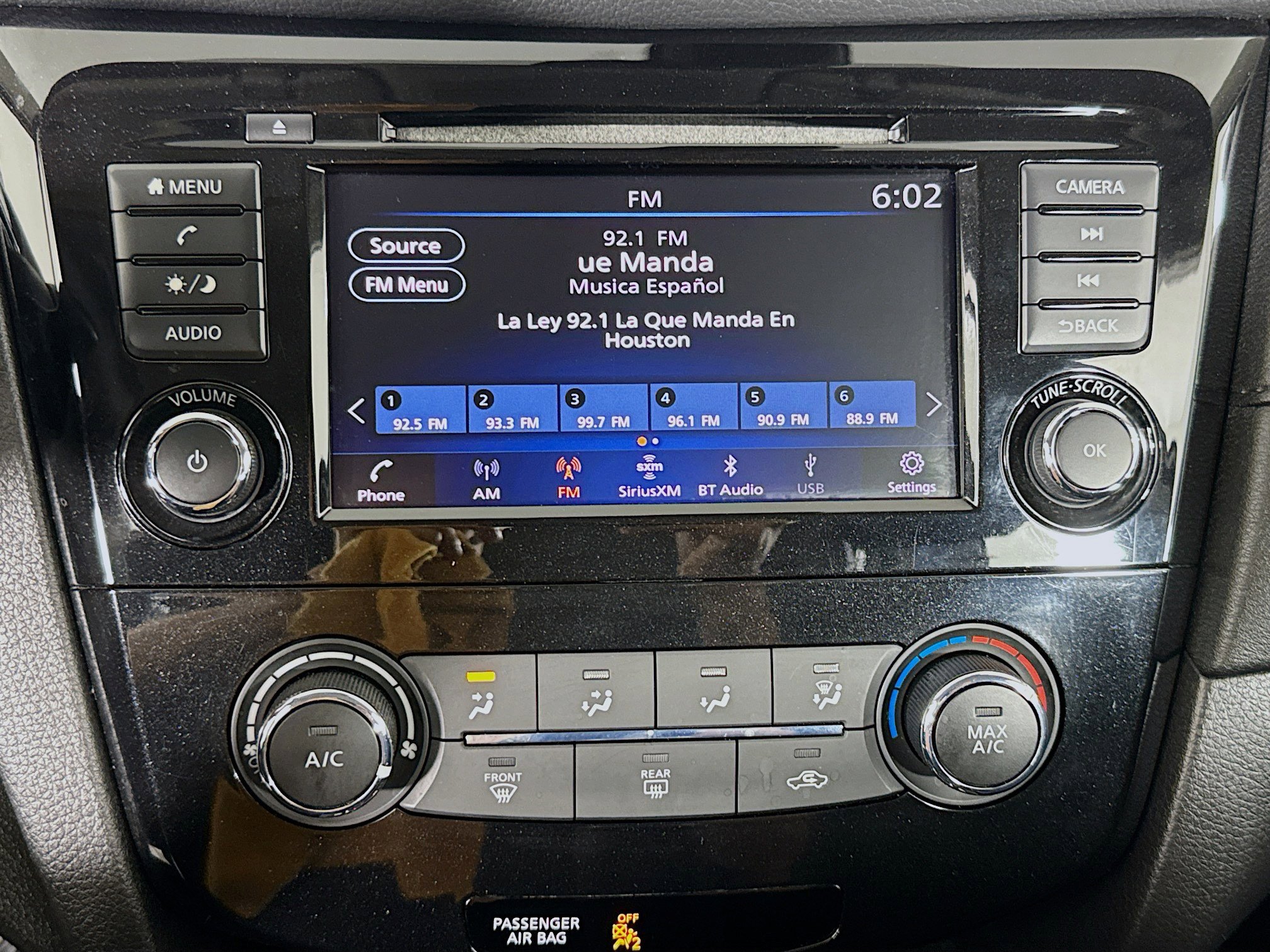 Used 2020 Nissan Rogue S AWD/4WD image 17