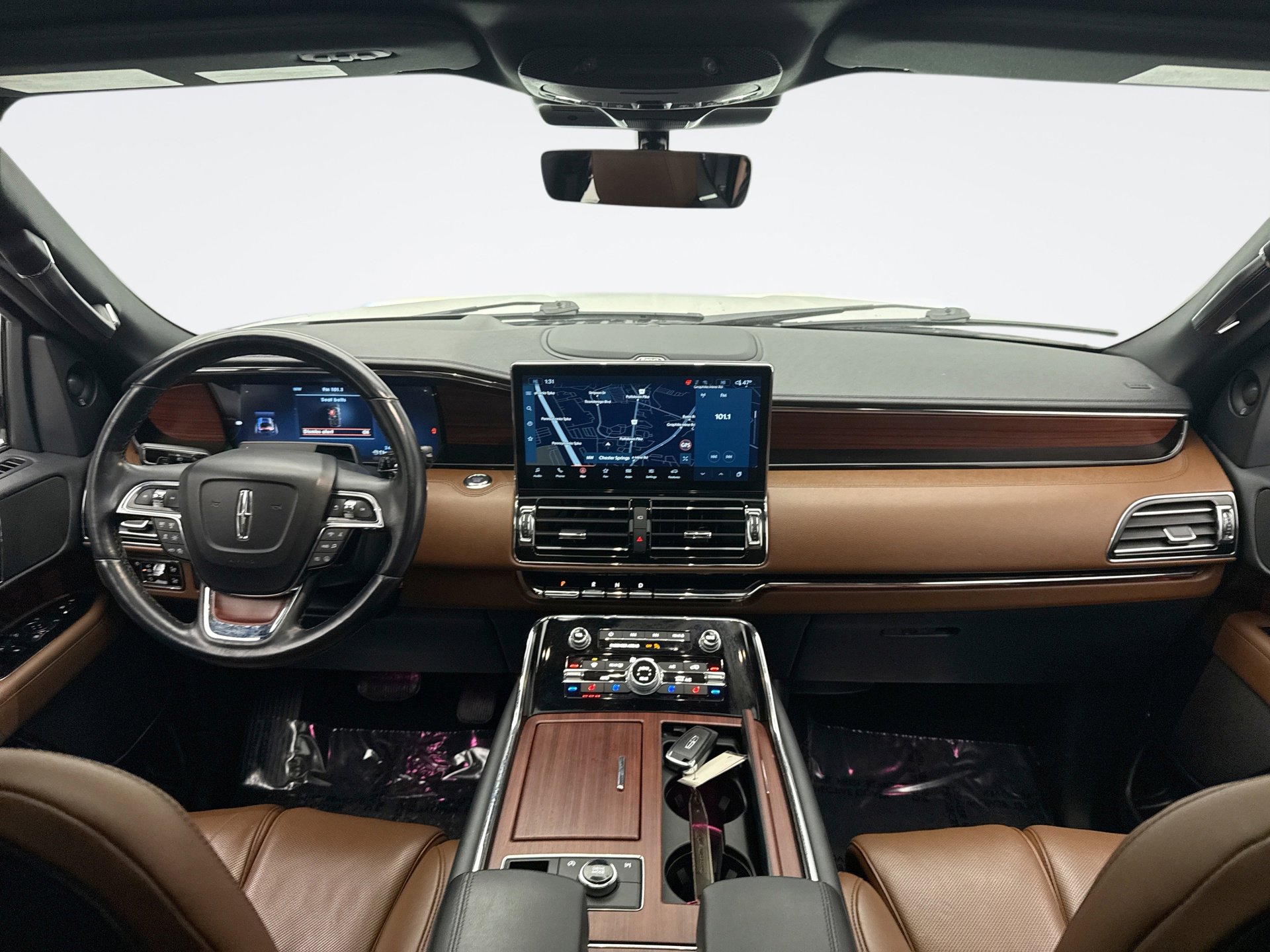 Used 2023 Lincoln Navigator L Reserve w/ Monochromatic Package image 14