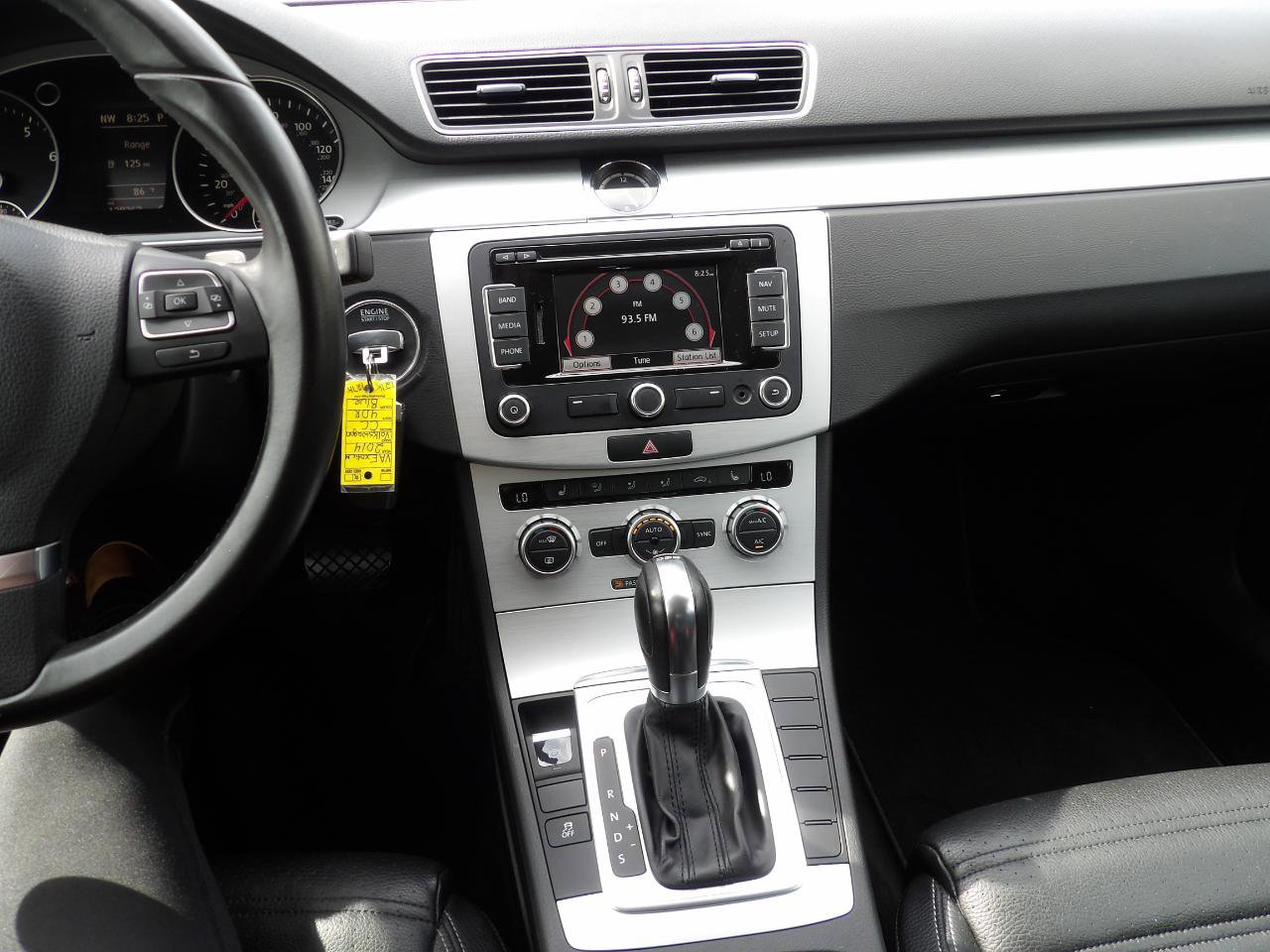 Used 2014 Volkswagen CC R-Line image 12