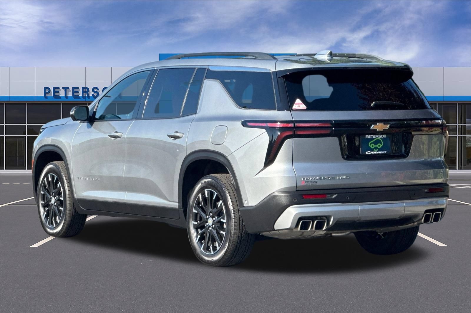 Used 2024 Chevrolet Traverse LT w/ Enhanced Driving Package AWD/4WD image 6