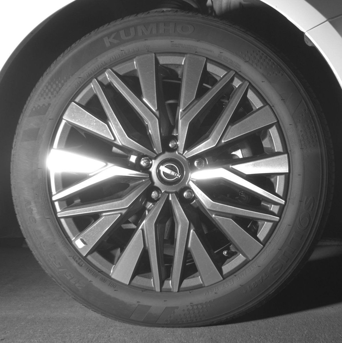 Used 2025 Nissan Altima 2.5 SV image 13