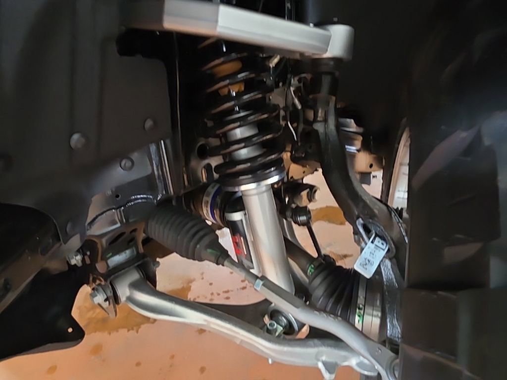 New 2025 Ford Bronco Badlands image 4