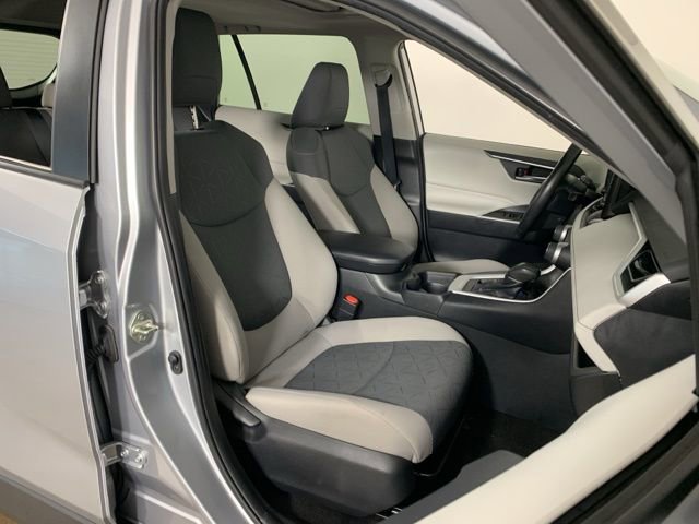 Used 2019 Toyota RAV4 XLE w/ Convenience Package image 37