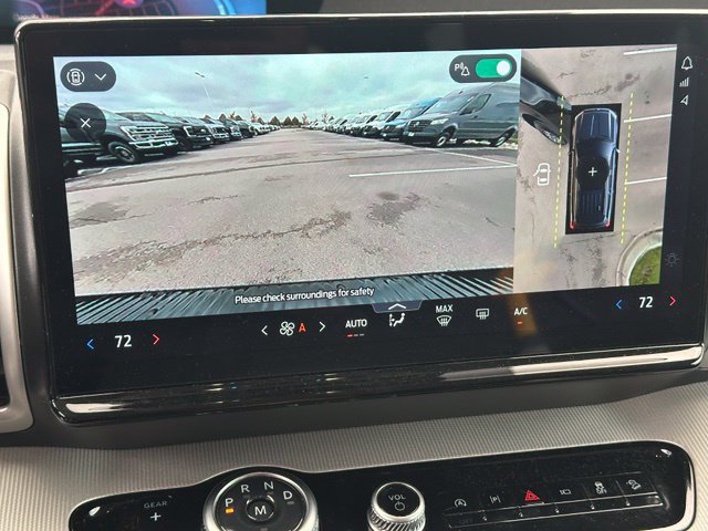 Used 2025 Ford Expedition Active AWD/4WD image 27