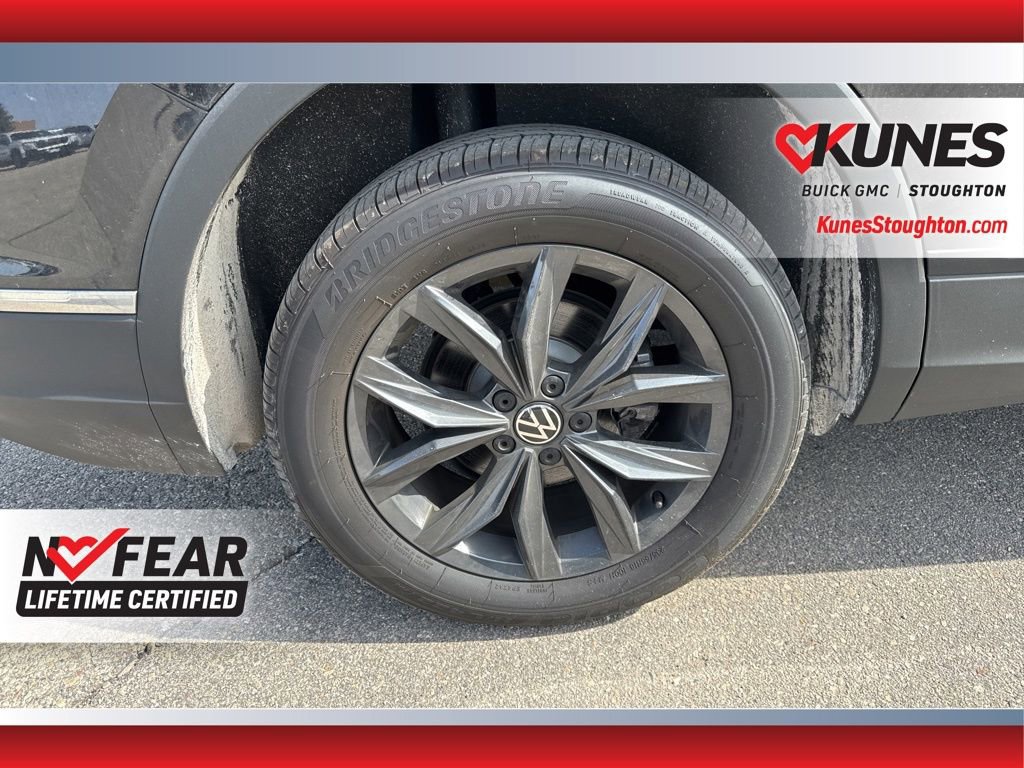 Used 2024 Volkswagen Tiguan SE image 14