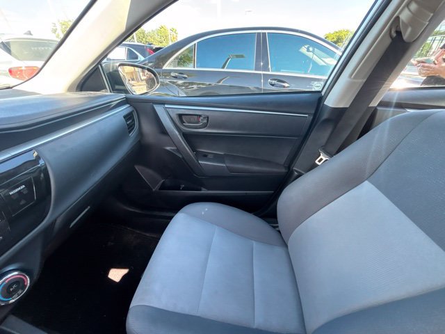 Used 2015 Toyota Corolla L FWD image 2