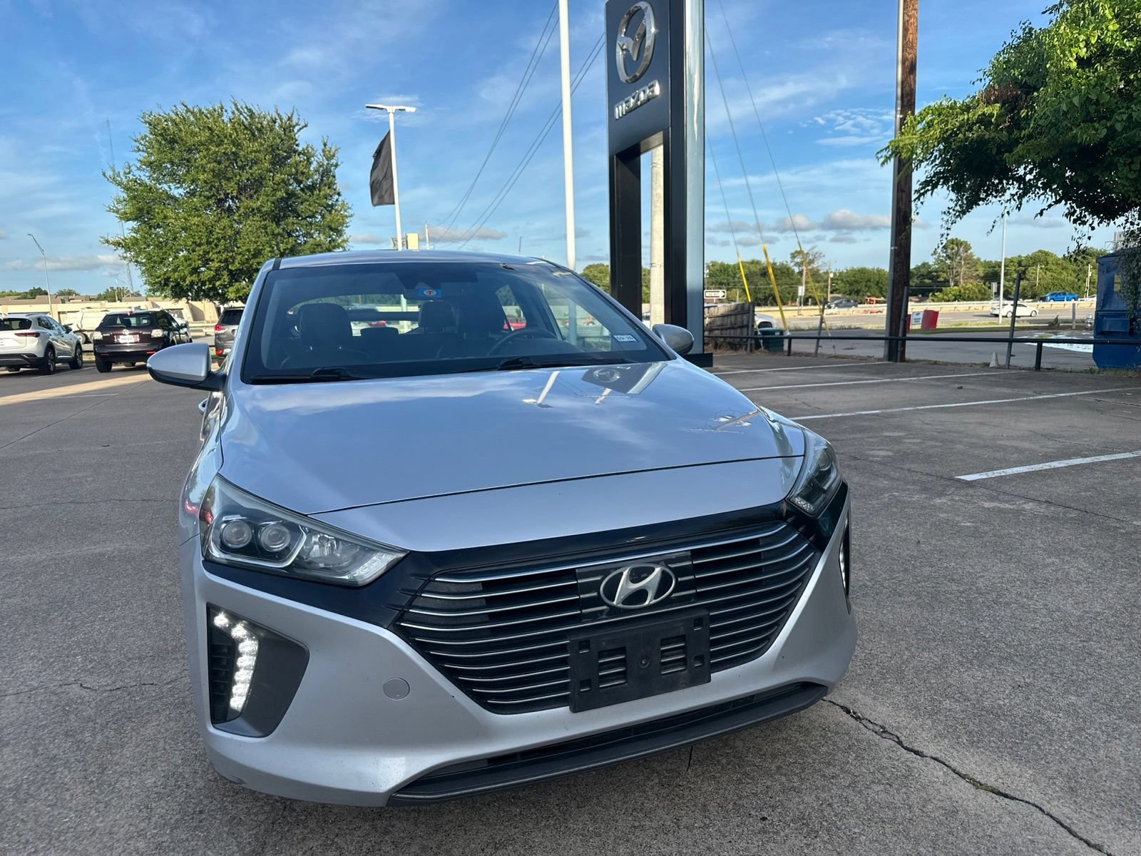 Used 2019 Hyundai Ioniq Limited FWD image 3