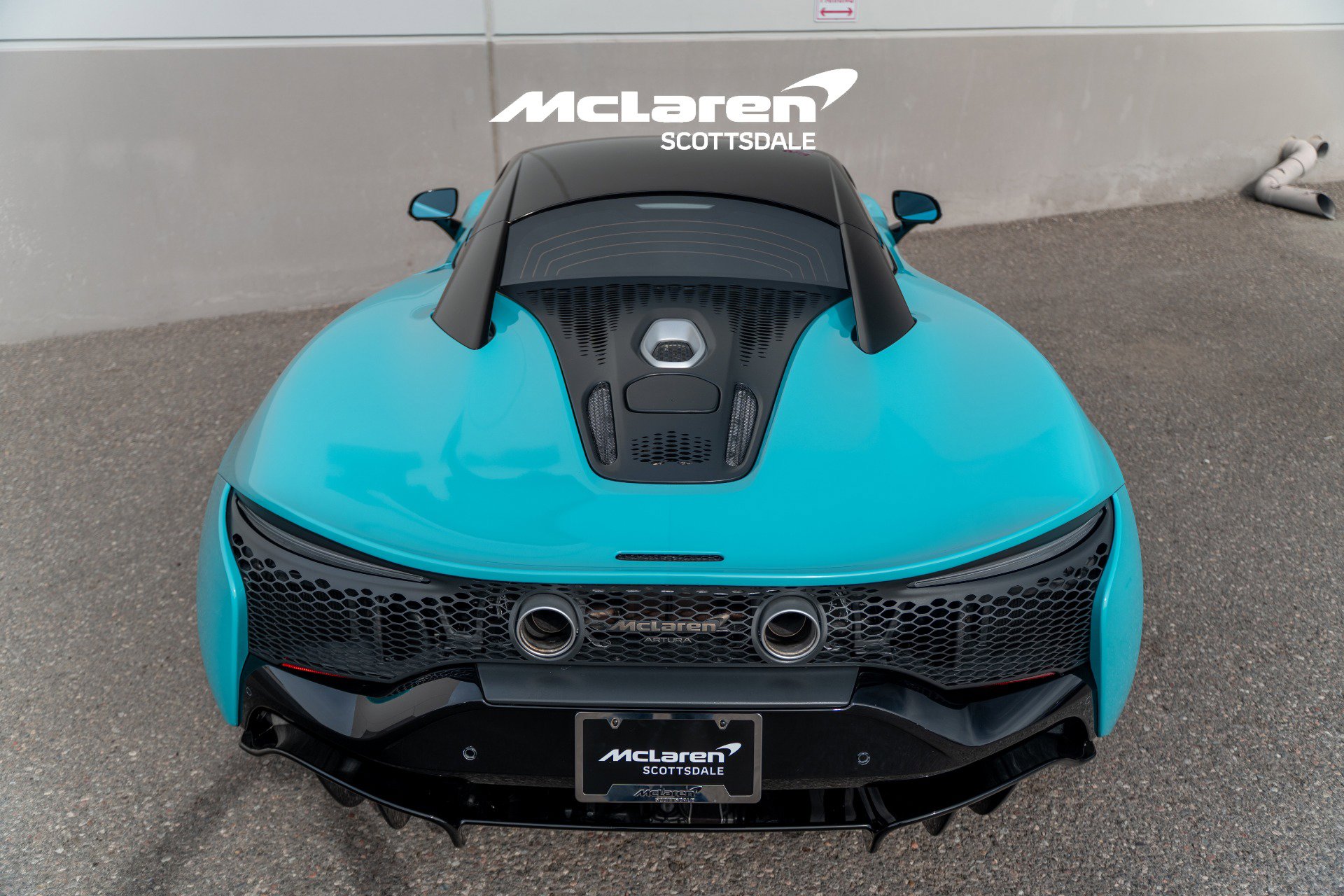 Used 2025 McLaren Artura image 21