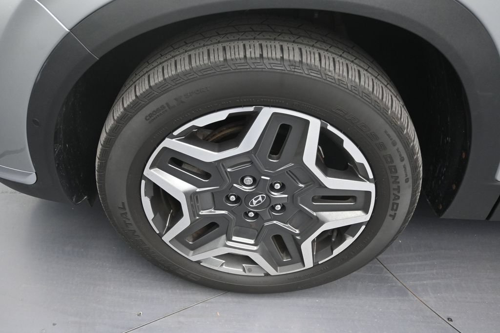 Used 2023 Hyundai Santa Fe Limited AWD/4WD image 9