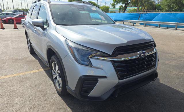 Used 2025 Subaru Ascent Premium image 3