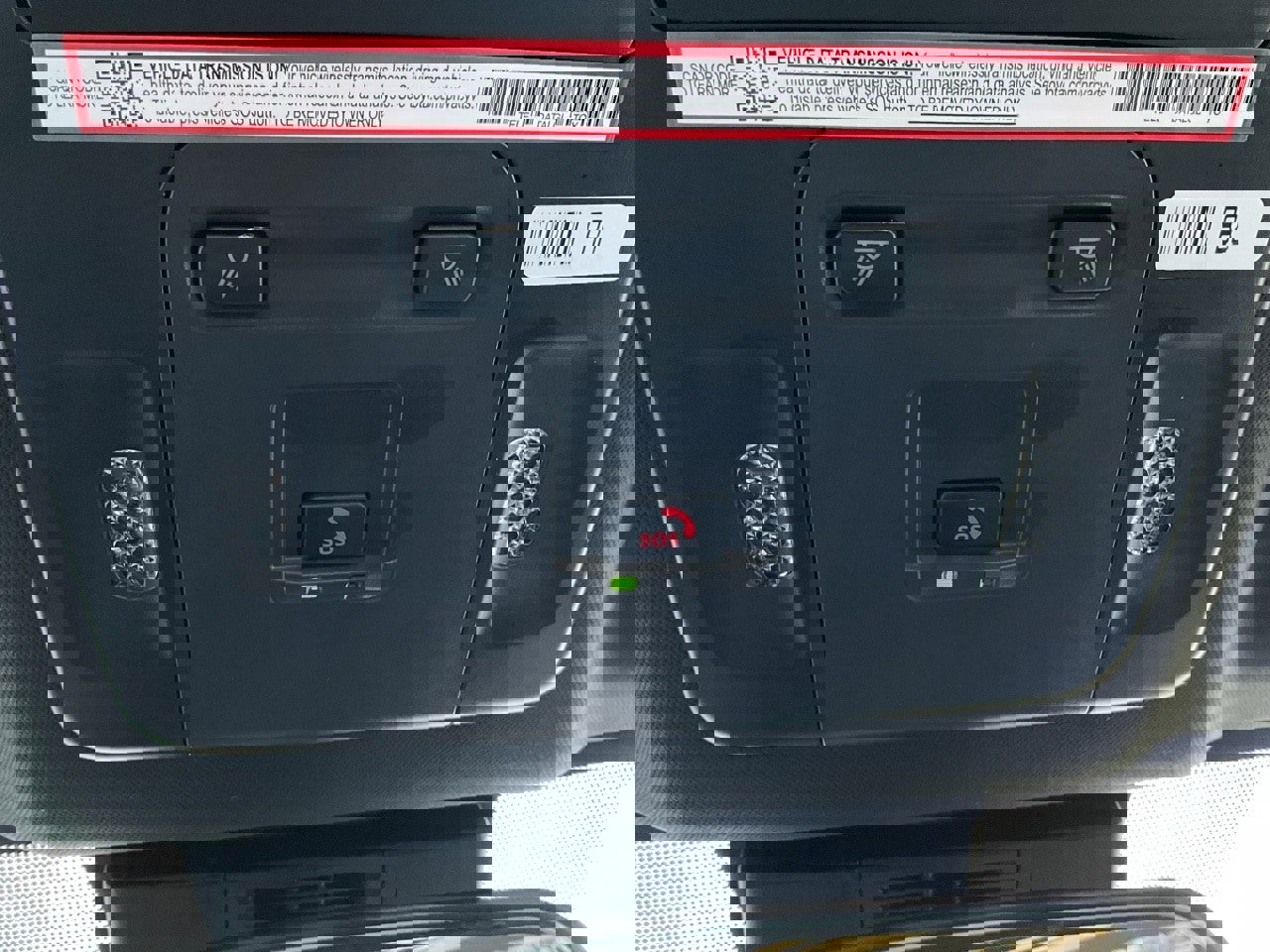 Used 2025 Toyota Camry SE image 27