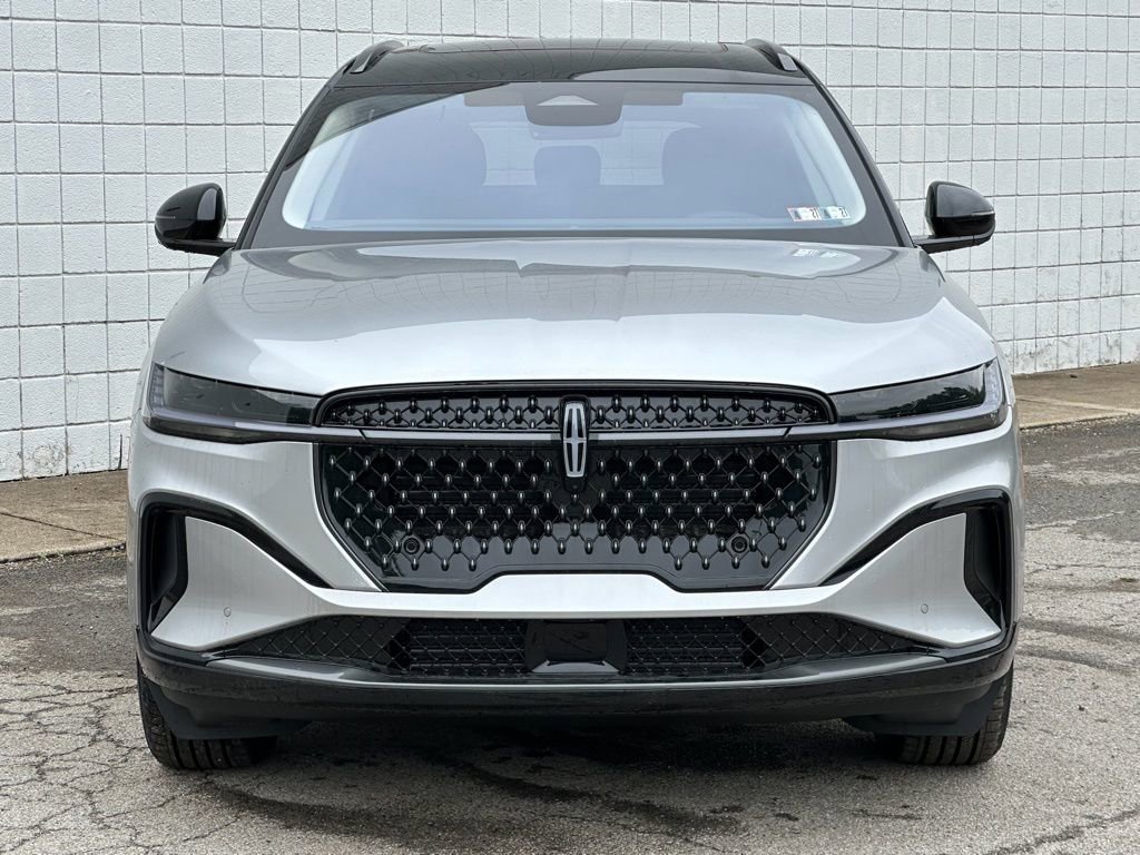 New 2026 Lincoln Nautilus Reserve w/ Jet Appearance Package AWD/4WD image 32