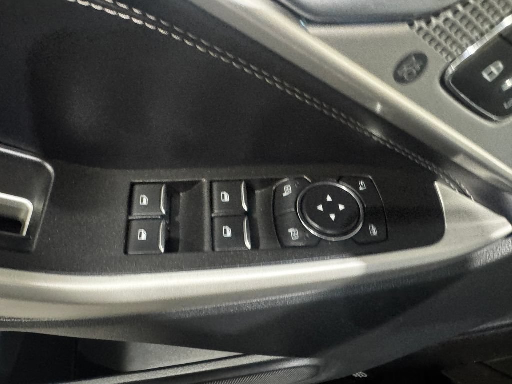 Used 2022 Ford Explorer Limited w/ Class IV Trailer Tow Package AWD/4WD image 17
