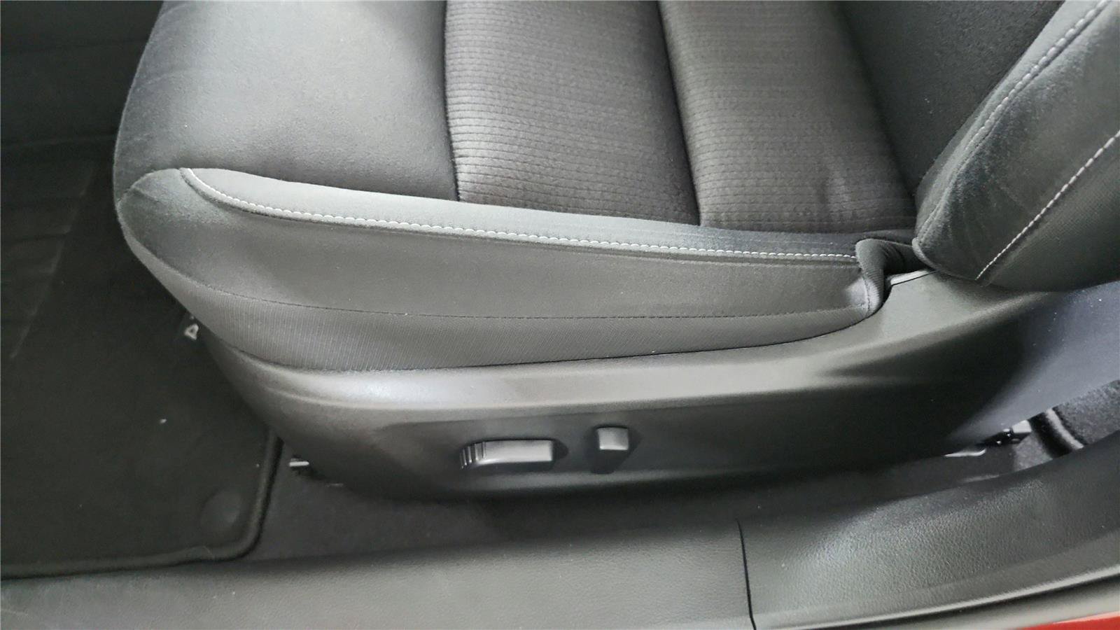 Used 2022 Nissan Altima 2.5 SV FWD image 11
