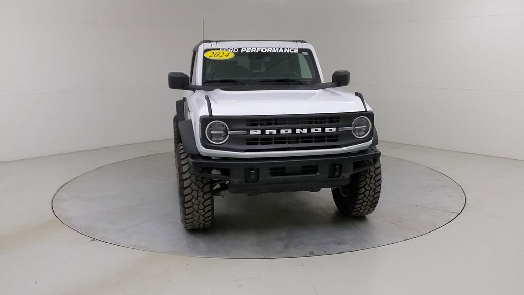 Certified 2024 Ford Bronco Black Diamond image 9