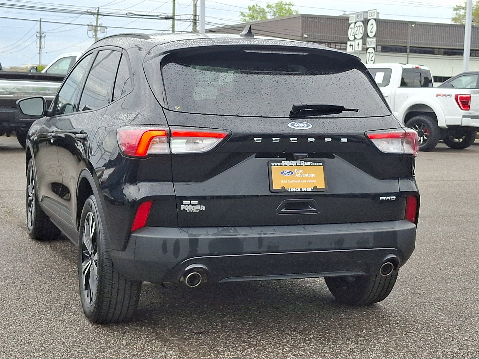 Certified 2022 Ford Escape SE w/ SE Sport Appearance Package AWD/4WD image 8