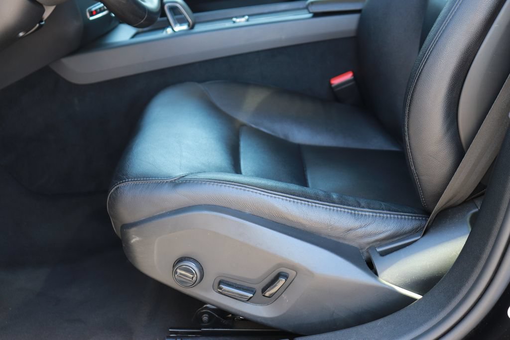 Used 2024 Volvo S60 B5 Core FWD image 11