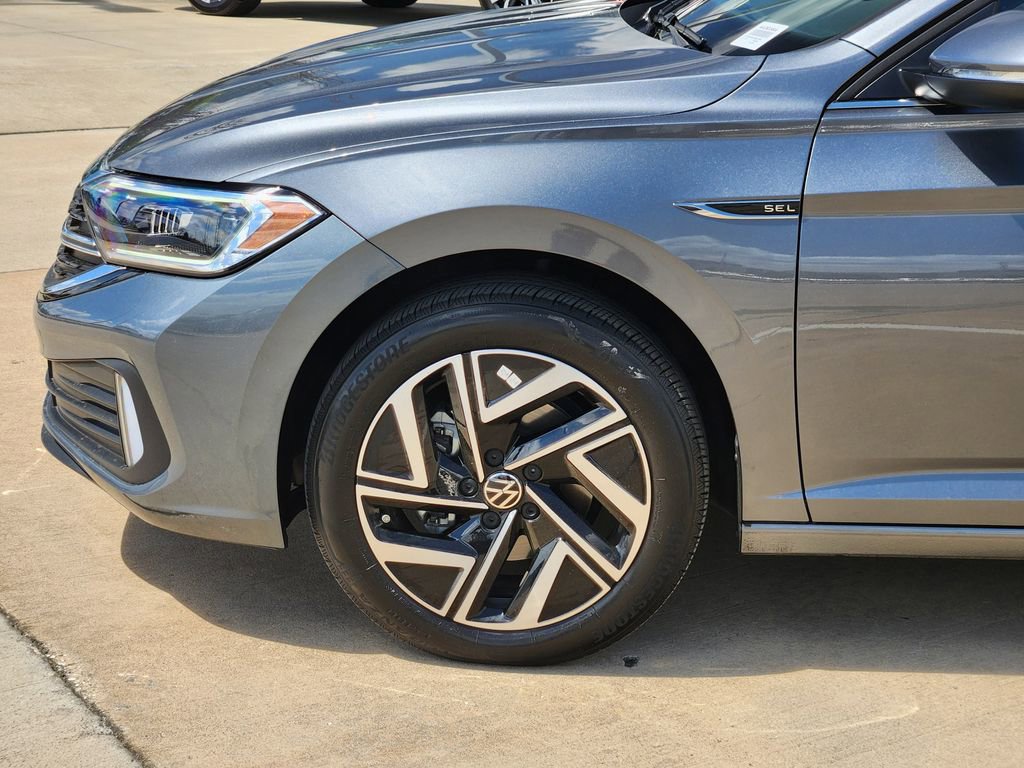 Used 2022 Volkswagen Jetta SEL image 8