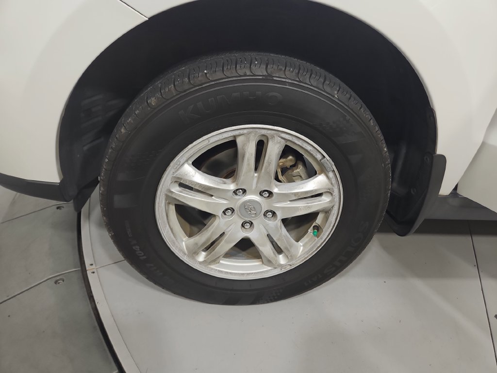 Used 2012 Hyundai Santa Fe GLS AWD/4WD image 21