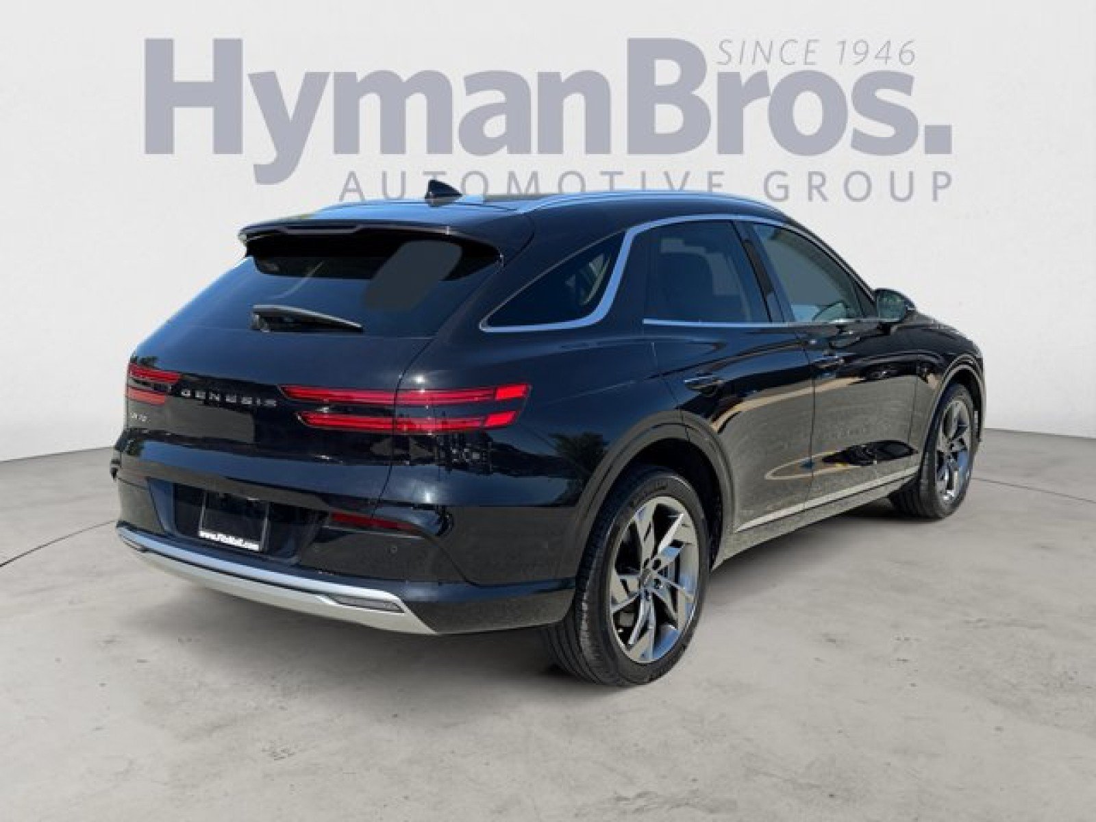 Used 2023 Genesis Electrified GV70 AWD/4WD image 3