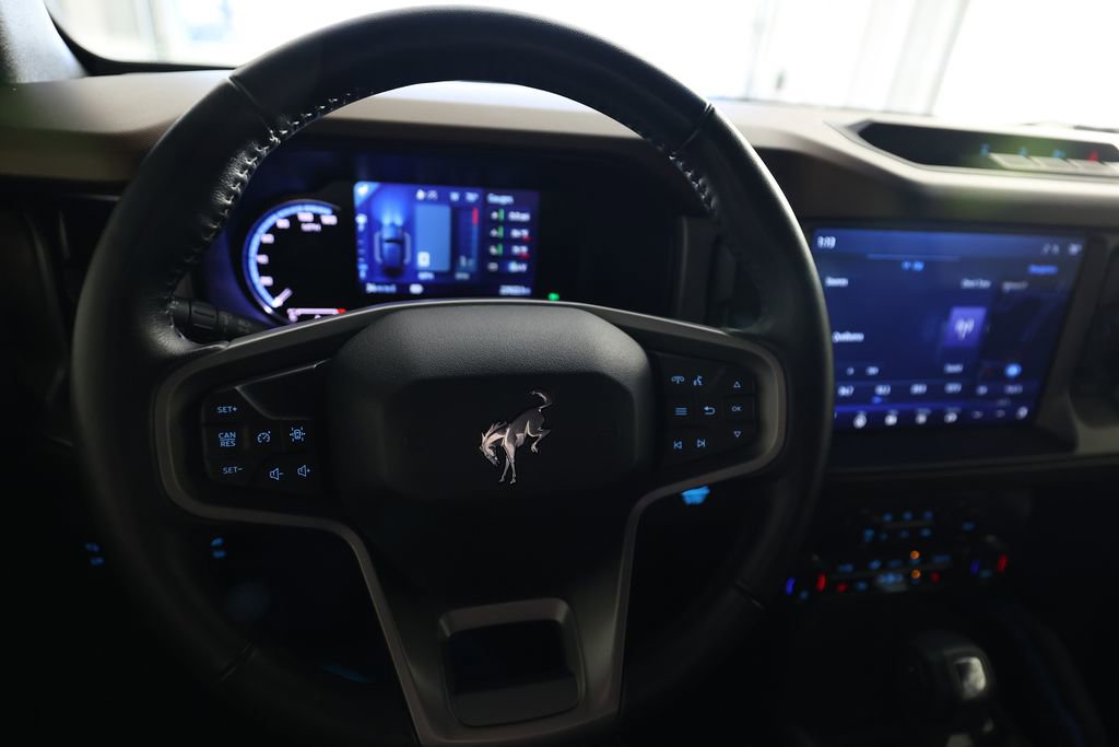 Used 2023 Ford Bronco Outer Banks image 17