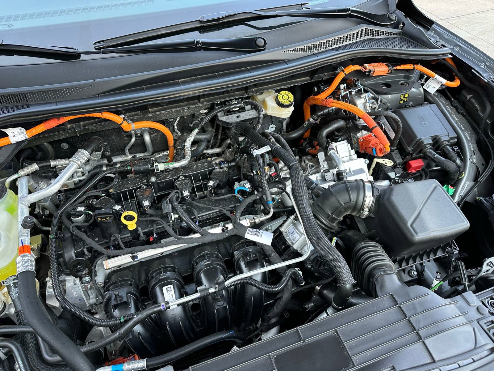 Used 2025 Ford Escape SE image 31