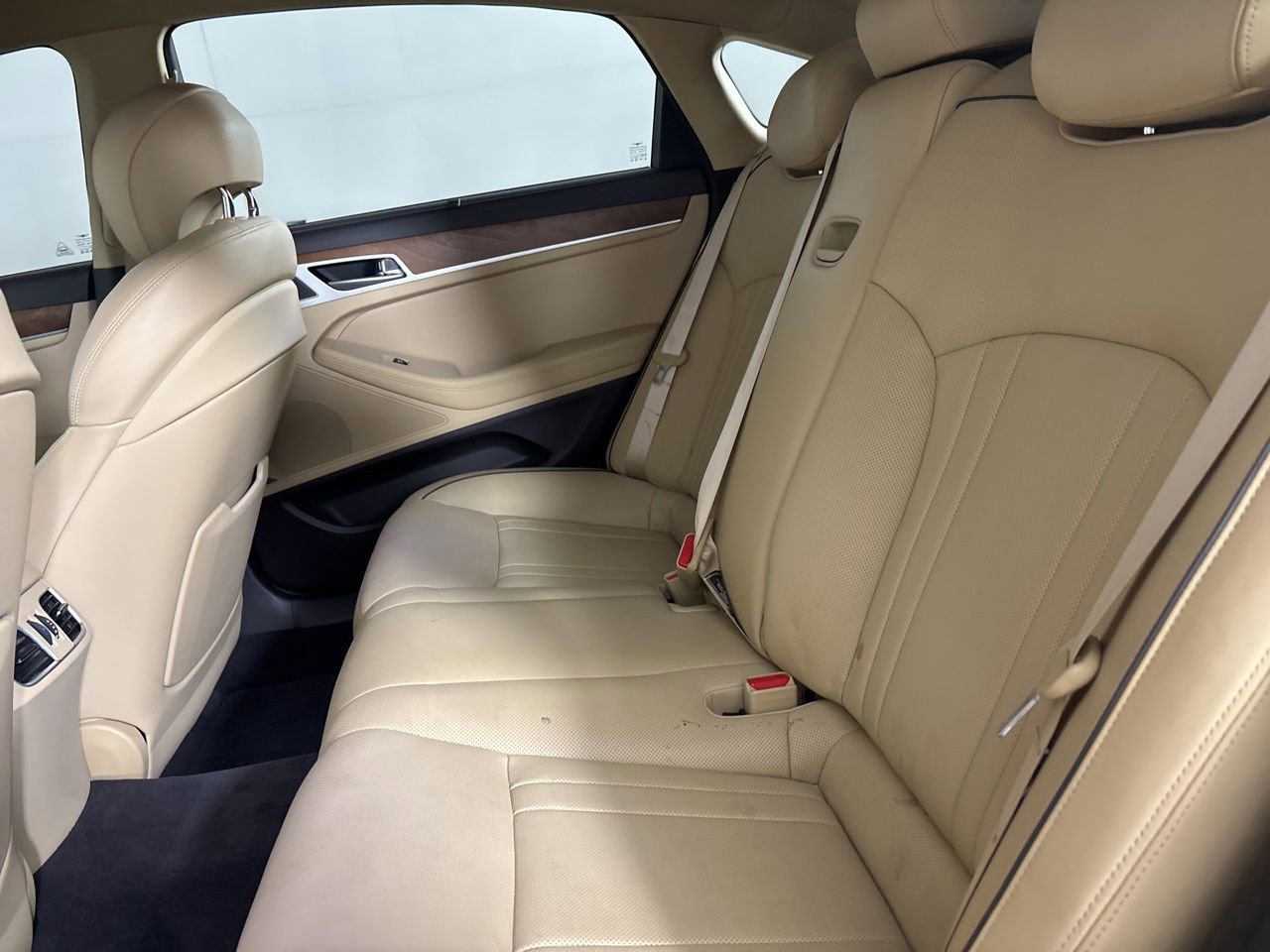 Used 2017 Genesis G80 3.8 w/ Option Group 03 image 25