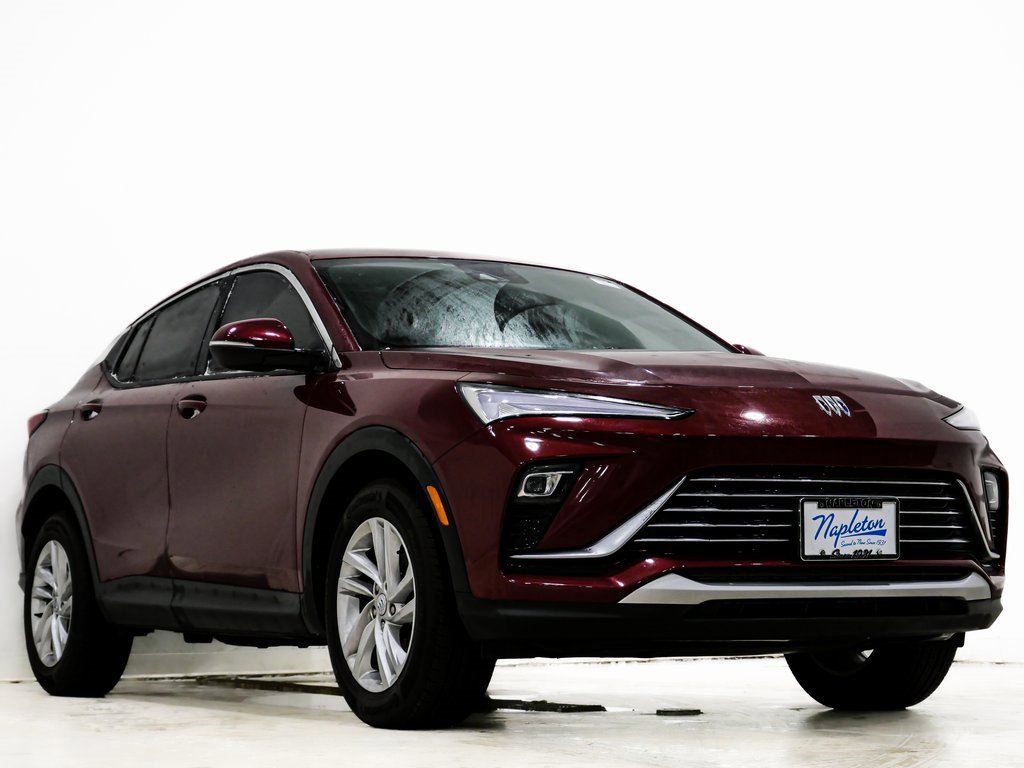 Used 2025 Buick Envista Preferred w/ Convenience II Package image 1