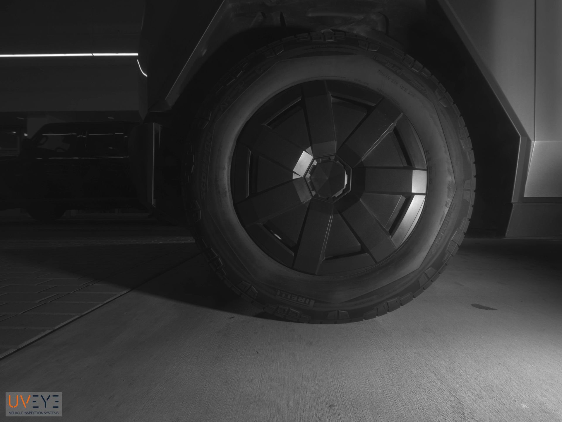 Used 2024 Tesla Cybertruck AWD Crew Cab image 6