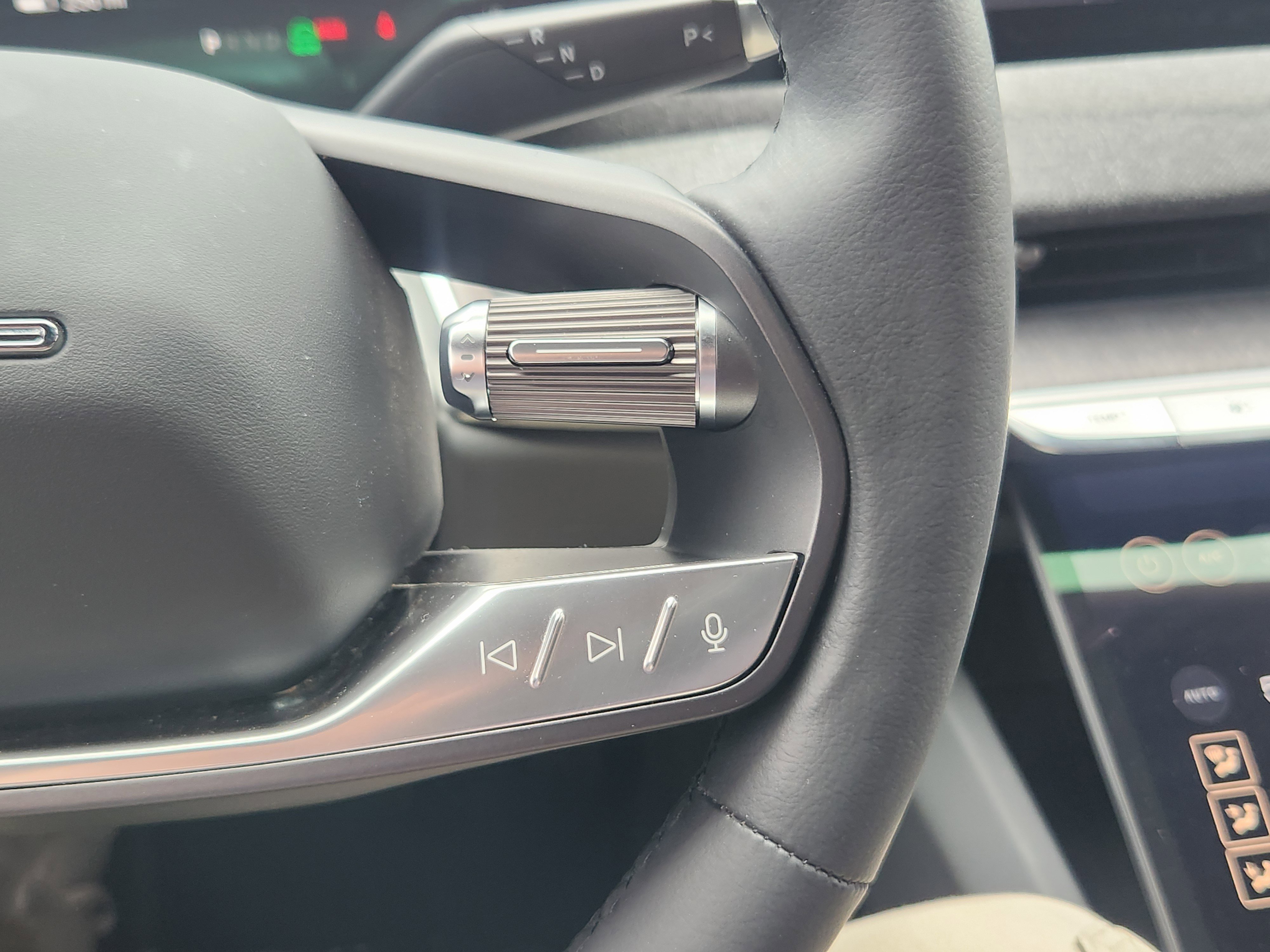 Used 2023 Lucid Air Pure AWD/4WD image 31