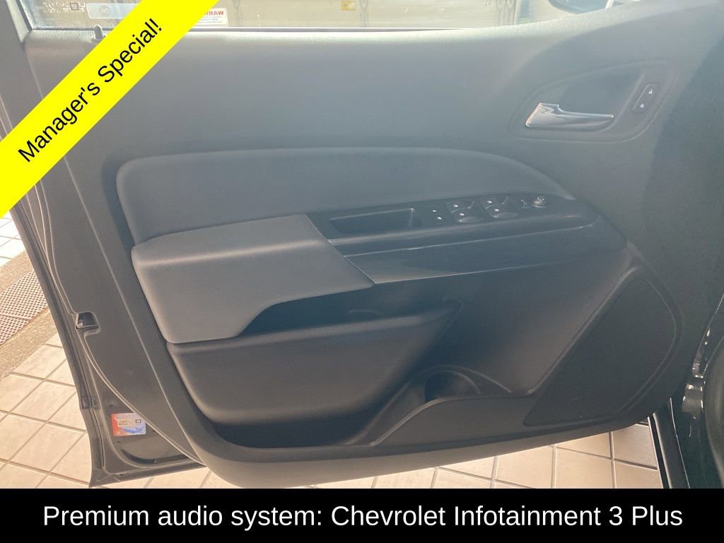 Used 2021 Chevrolet Colorado Z71 w/ Z71 Midnight Edition image 9