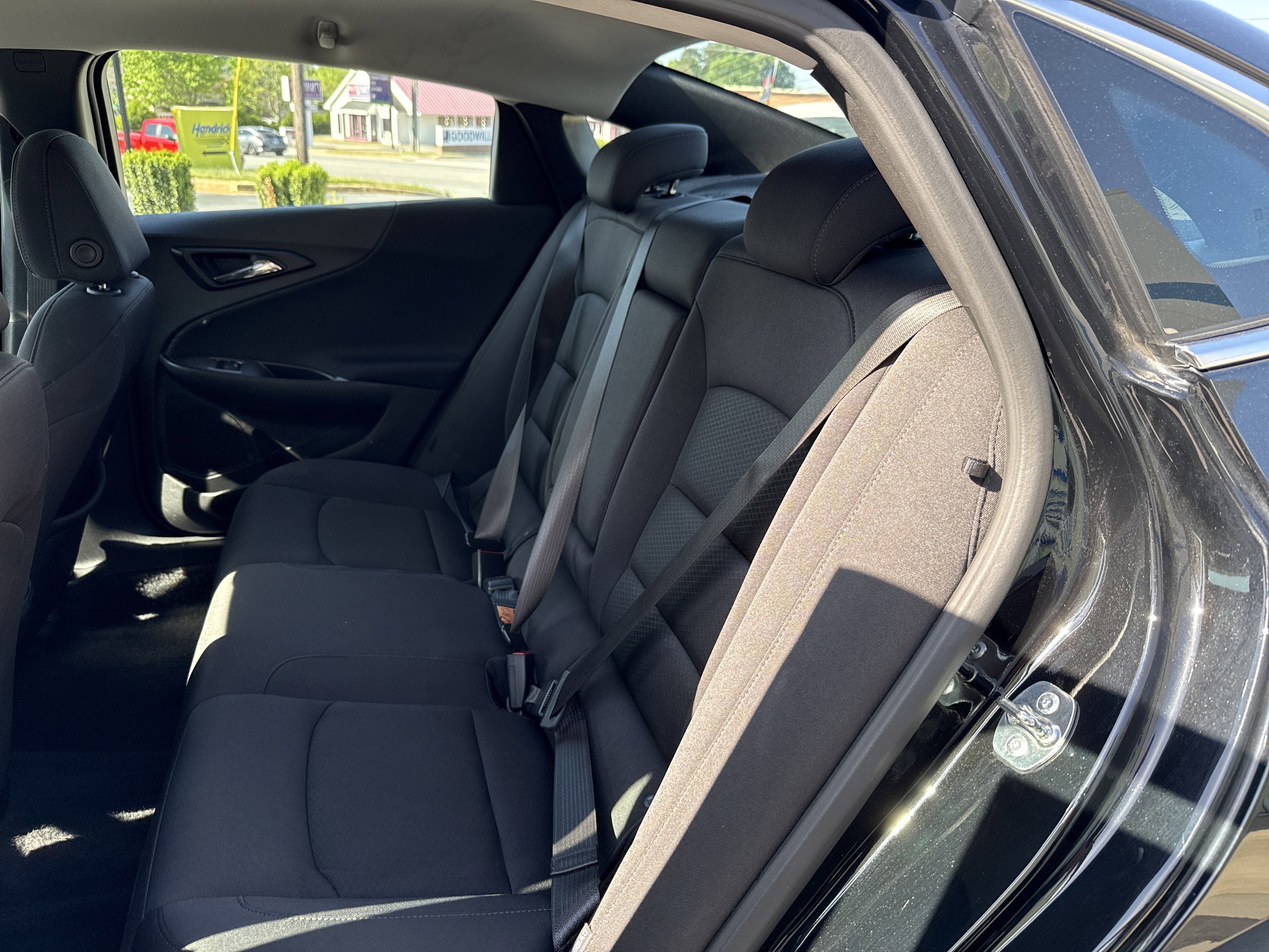 Used 2025 Chevrolet Malibu LT FWD image 31